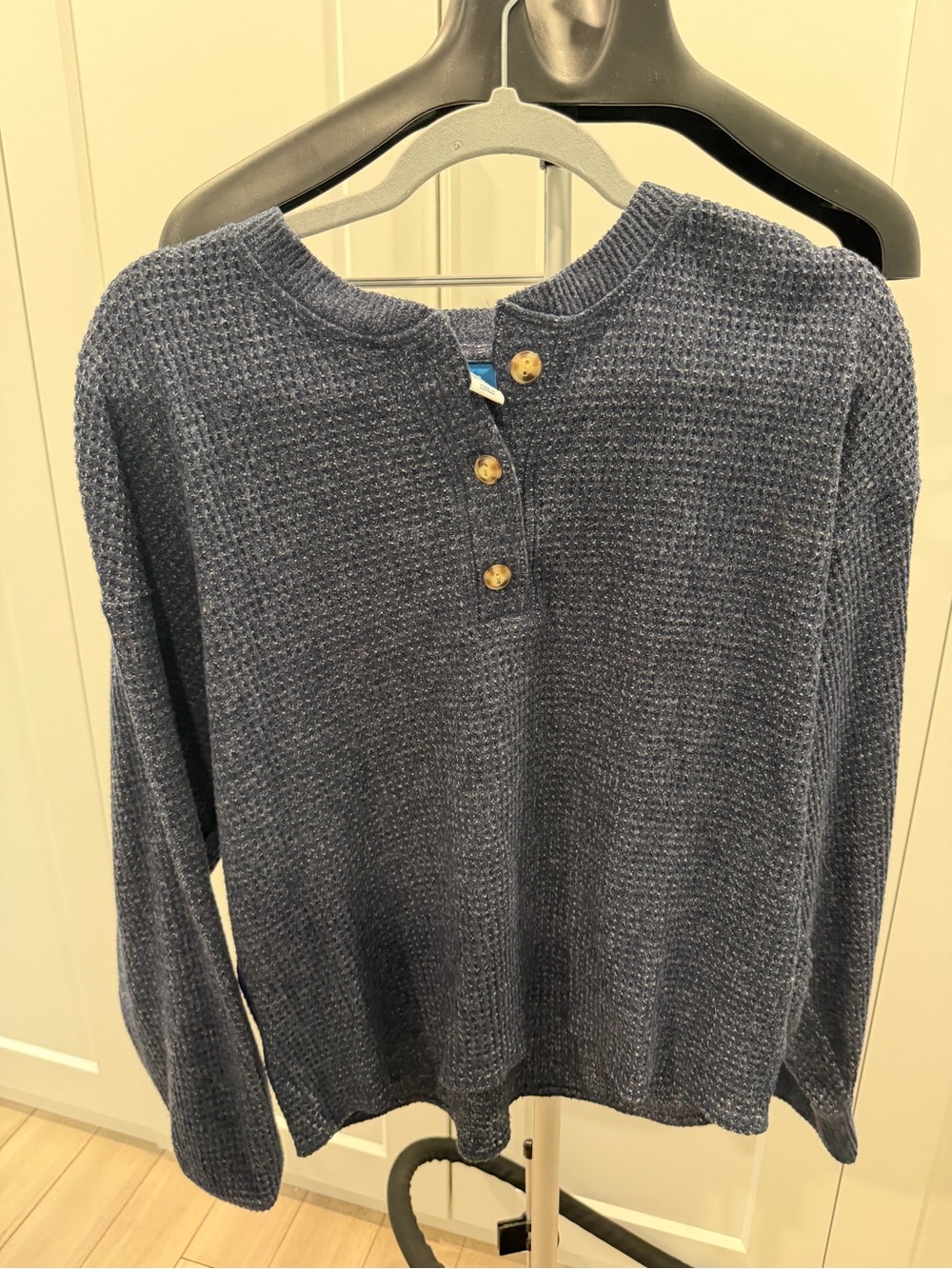 Old Navy Navy Textured Cropped Henley Long Sleeve Top